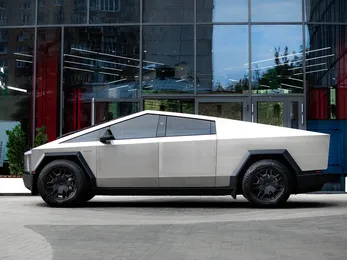 TESLA Cybertruck I, 2024 №3