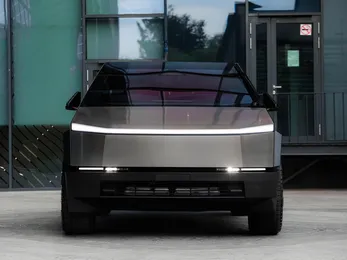 TESLA Cybertruck I, 2024 №2